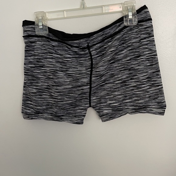 Spandex - Picture 2 of 2